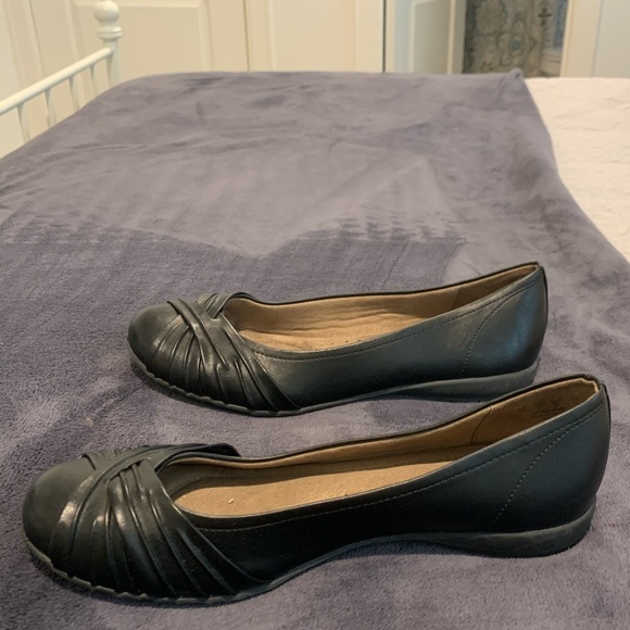 Natural Soul “Girly” black flat (size 9) - Picture 5 of 7